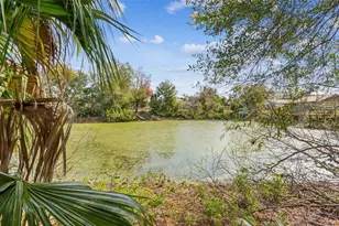 1930 Gregory Dr, Tampa, FL 33613 - Photo 93