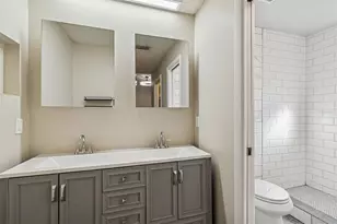 1930 Gregory Dr, Tampa, FL 33613 - Photo 55