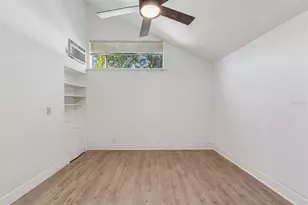 1930 Gregory Dr, Tampa, FL 33613 - Photo 39