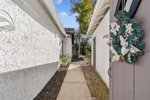 1930 Gregory Dr, Tampa, FL 33613 - Photo 7