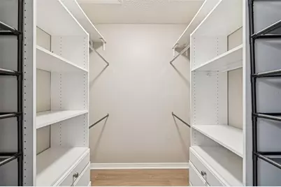 1930 Gregory Drive, Tampa, FL 33613 - Photo 45