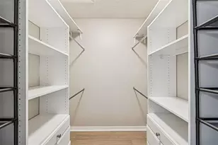 1930 Gregory Dr, Tampa, FL 33613 - Photo 45