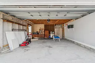 1930 Gregory Dr, Tampa, FL 33613 - Photo 91