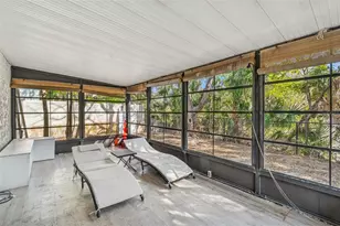 1930 Gregory Dr, Tampa, FL 33613 - Photo 73