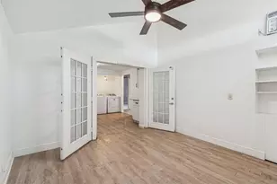 1930 Gregory Dr, Tampa, FL 33613 - Photo 37