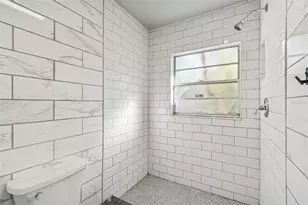 1930 Gregory Dr, Tampa, FL 33613 - Photo 53