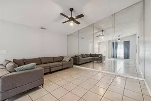 1930 Gregory Dr, Tampa, FL 33613 - Photo 59