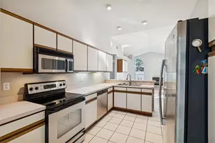 377 Wood Chuck Ave, Tarpon Springs, FL 34689 - Photo 29