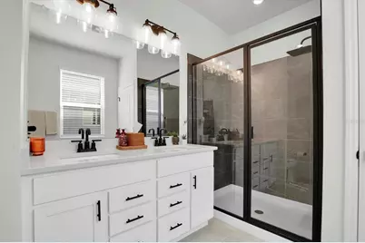 37557 Mackenzie Drive, Zephyrhills, FL 33540 - Photo 15