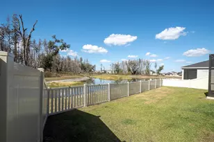37557 MacKenzie Dr, Zephyrhills, FL 33540 - Photo 29