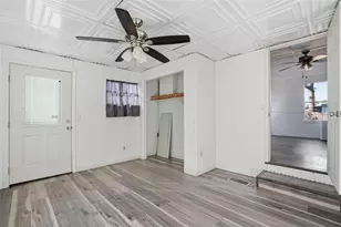 9727 Lake Dr, Weeki Wachee, FL 34613 - Photo 11