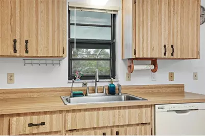 4521 Bayridge Court, Spring Hill, FL 34606 - Photo 9