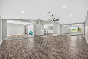 4111 Marine Pkwy, New Port Richey, FL 34652 - Photo 7