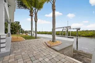 4111 Marine Pkwy, New Port Richey, FL 34652 - Photo 69