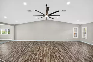 4111 Marine Pkwy, New Port Richey, FL 34652 - Photo 9