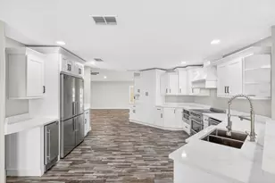 4111 Marine Pkwy, New Port Richey, FL 34652 - Photo 25