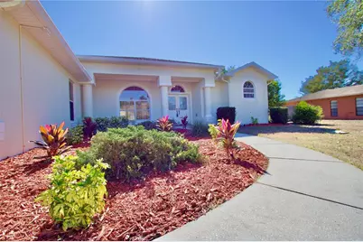 8056 Floral Drive, Spring Hill, FL 34607 - Photo 7