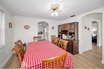 817 Riverside Drive, Tarpon Springs, FL 34689 - Photo 9