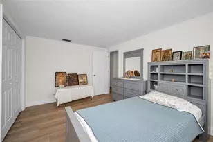 817 Riverside Dr, Tarpon Springs, FL 34689 - Photo 21