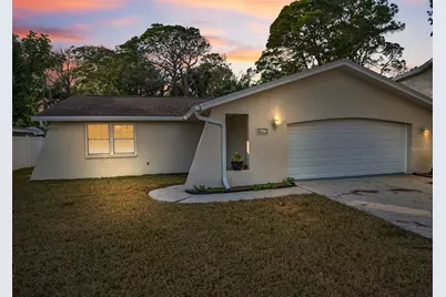 817 Riverside Drive, Tarpon Springs, FL 34689 - Photo 1