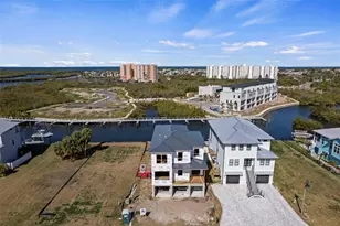 5815 Elisabethan Ln, New Port Richey, FL 34652 - Photo 5