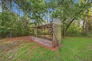 18236 Macek Rd, Weeki Wachee, FL 34614 - Photo 45
