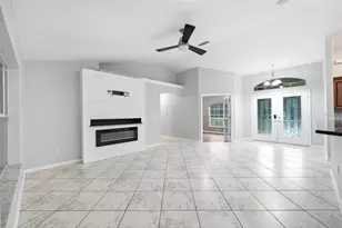 18236 Macek Rd, Weeki Wachee, FL 34614 - Photo 9