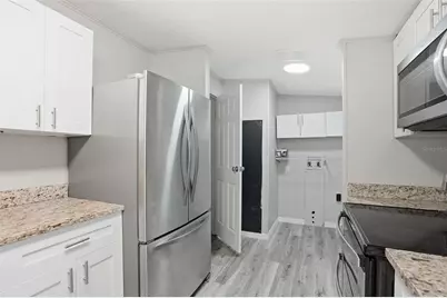 27047 Hiawatha Boulevard, Brooksville, FL 34601 - Photo 11