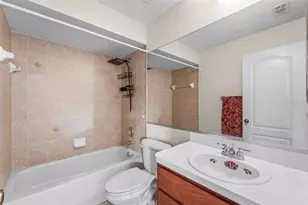 9180 Gillmar St, Spring Hill, FL 34608 - Photo 27