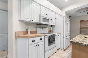 9180 Gillmar St, Spring Hill, FL 34608 - Photo 19