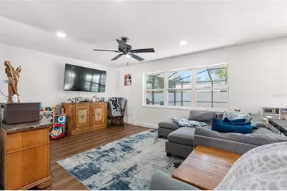 7124 Wrenwood Circle, Tampa, FL 33617 - Photo 17