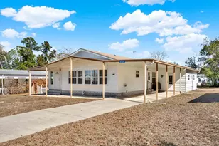 8134 Baycrest Dr, Brooksville, FL 34613 - Photo 1