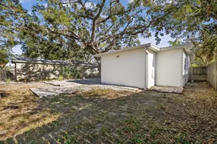 773 W Harbor Dr S, Saint Petersburg, FL 33705 - Photo 7