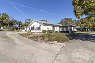 8141 Braddock Cir, Port Richey, FL 34668 - Photo 25