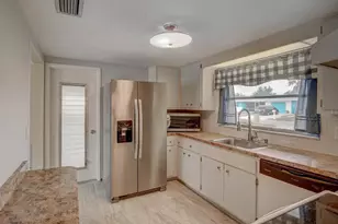 10320 Honeysuckle Ln, Port Richey, FL 34668 - Photo 15