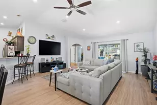 17402 Maberly Rd, Weeki Wachee, FL 34614 - Photo 9