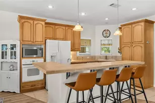 2973 Kingswood Cir, Brooksville, FL 34604 - Photo 15