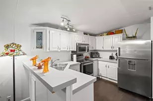 12222 Beagle Rd, Hudson, FL 34667 - Photo 5