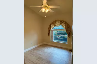 9448 Tooke Shore Drive, Weeki Wachee, FL 34613 - Photo 25
