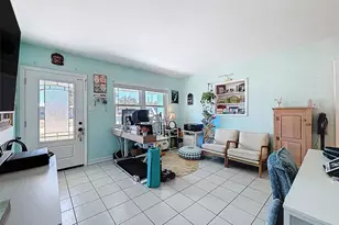 3213 56th Way N, Saint Petersburg, FL 33710 - Photo 7