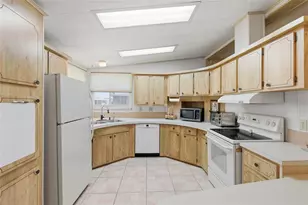 2028 Hilo Dr, Holiday, FL 34691 - Photo 13