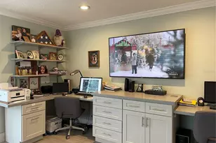 1761 Cupecoy Cir, Lutz, FL 33558 - Photo 13