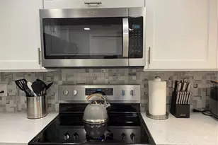 1761 Cupecoy Cir, Lutz, FL 33558 - Photo 7