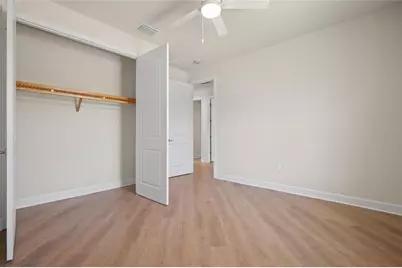 199 E Live Oak Street, Tarpon Springs, FL 34689 - Photo 19