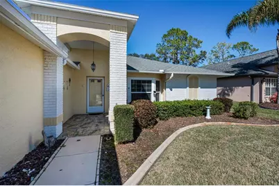 9625 Oakwood Hills Court, New Port Richey, FL 34655 - Photo 7