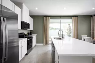 31519 Azure Bch Dr, San Antonio, FL 33576 - Photo 7