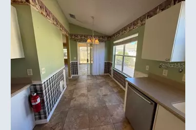 17760 SE 91st Freedom Court, The Villages, FL 32162 - Photo 5