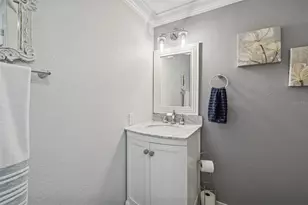 427 Villa Grande Ave S, Saint Petersburg, FL 33707 - Photo 39
