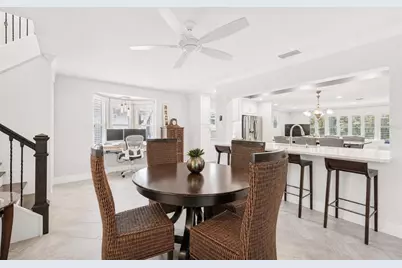 427 Villagrande Avenue S, Saint Petersburg, FL 33707 - Photo 15