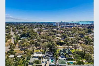 427 Villagrande Avenue S, Saint Petersburg, FL 33707 - Photo 71